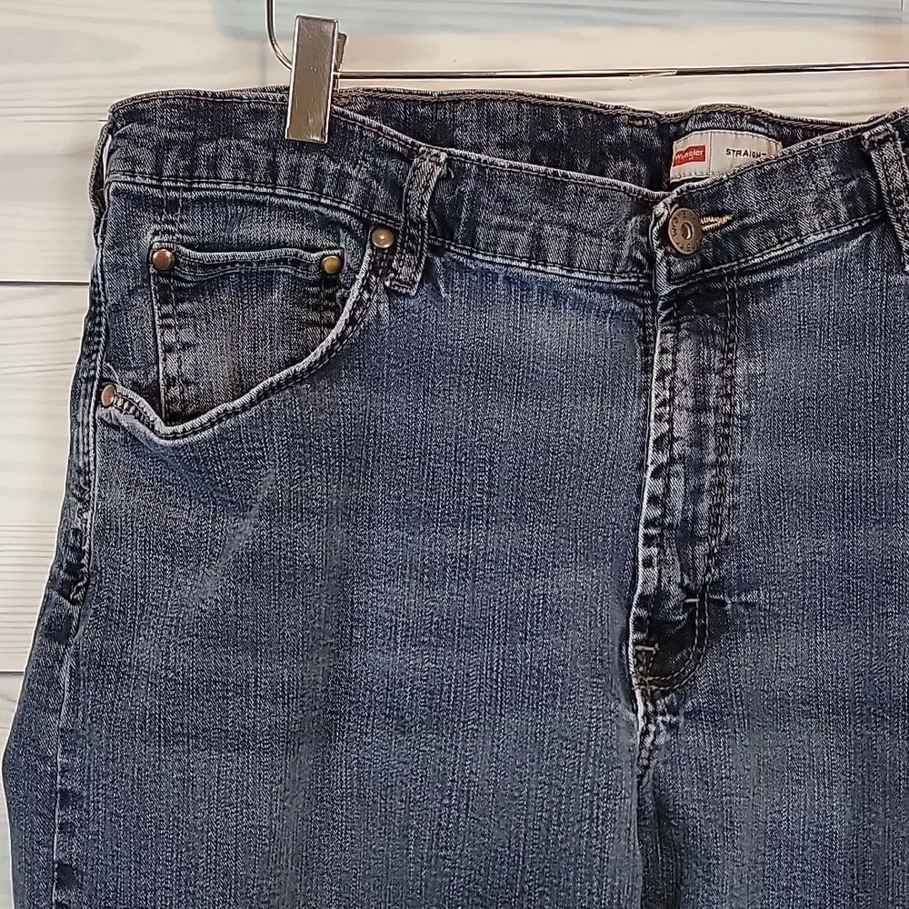 Wrangler straight fit blue denim jeans Size 36